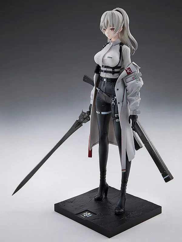 a-z: pvc statue 1/7 f01 25 cm  statues  anime  statue