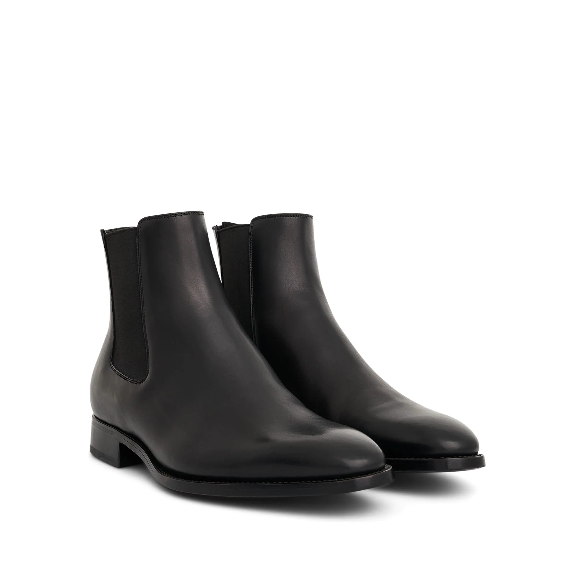 Classic Chelsea Boots in Black