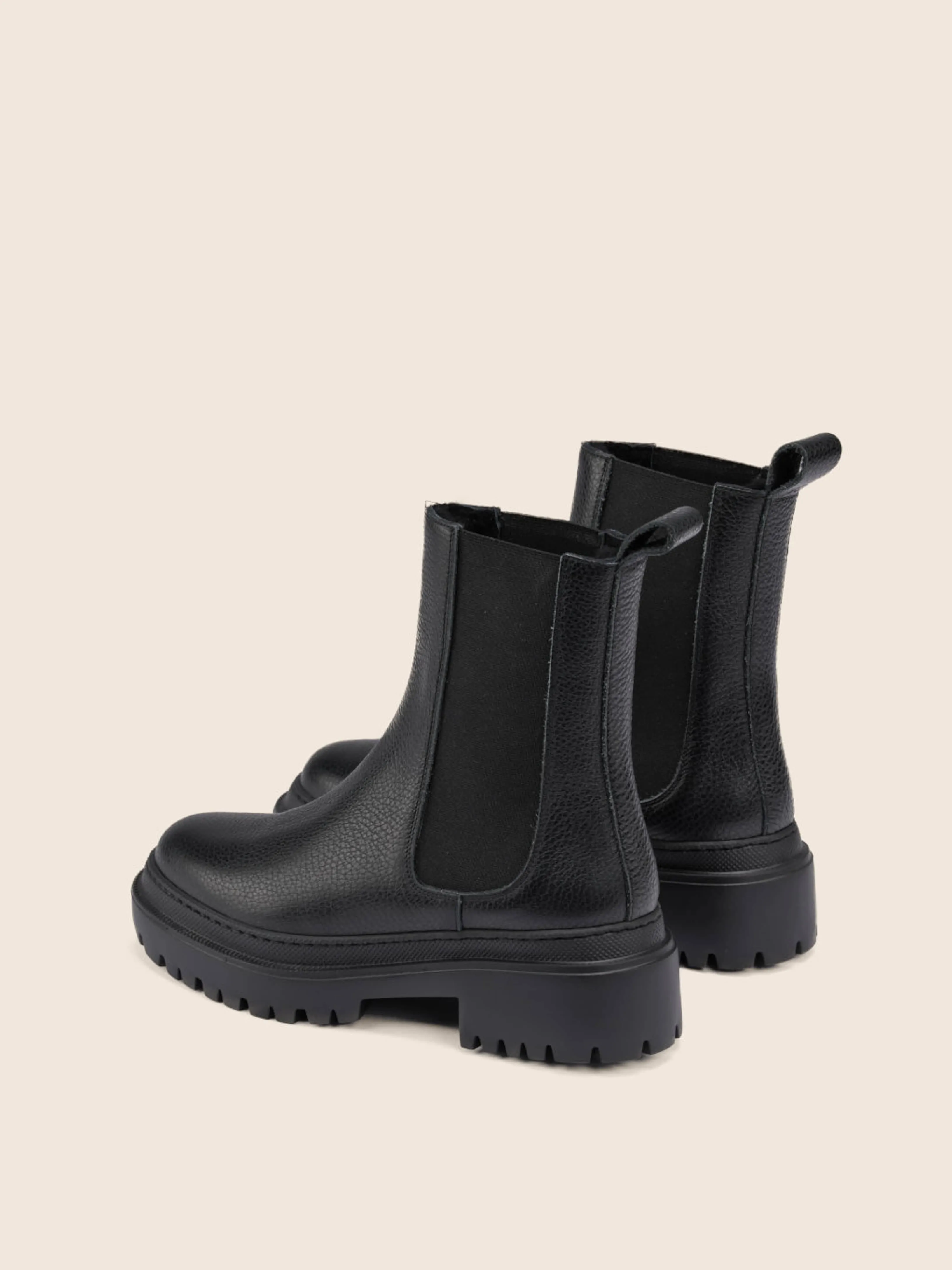 Cortina Black Winter Boot