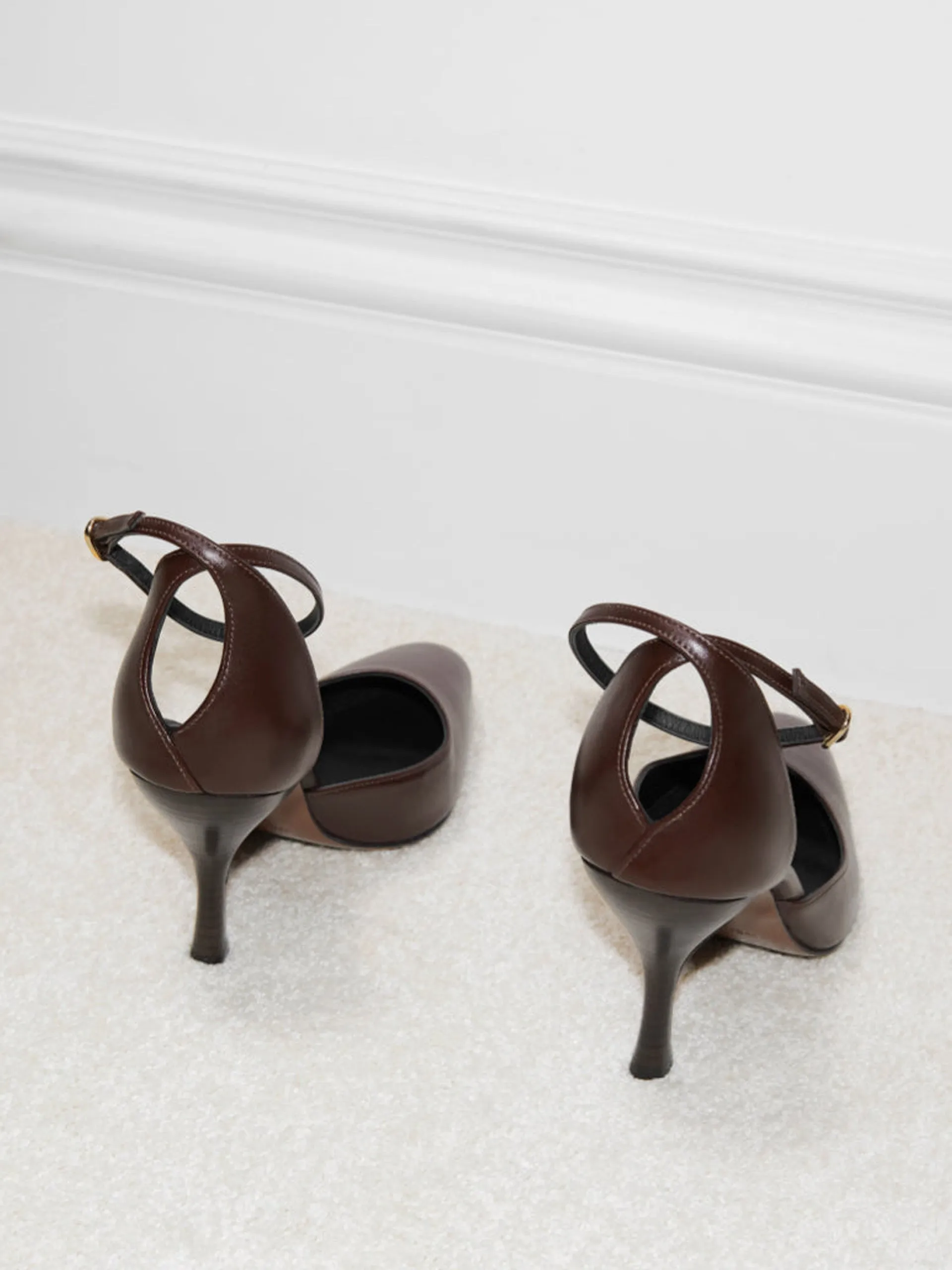 Dark chocolate Nekkar pumps