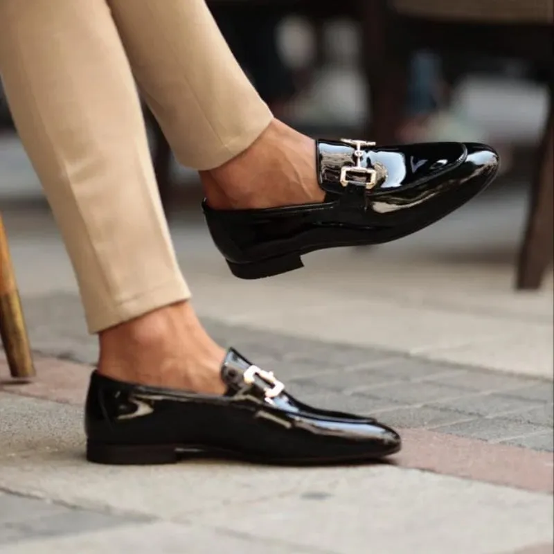 Glossy Leather Metal Buckle Men Shoes