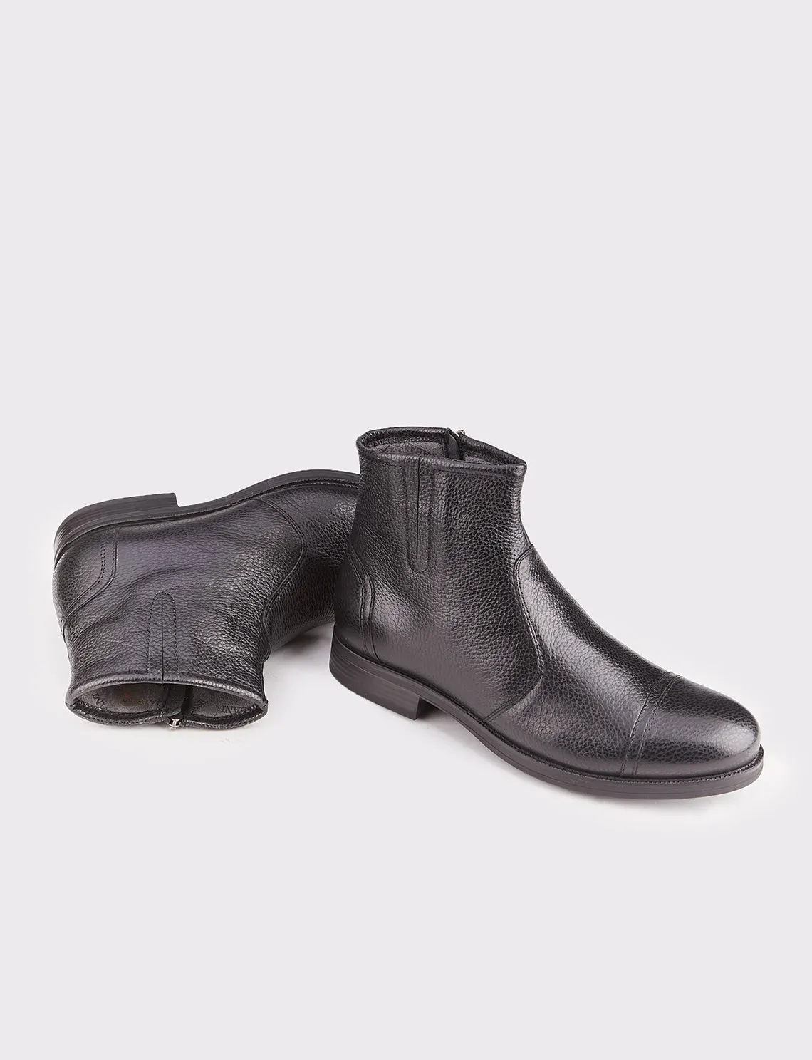 Men Black Genuine Leather Zipper Clousure Boots