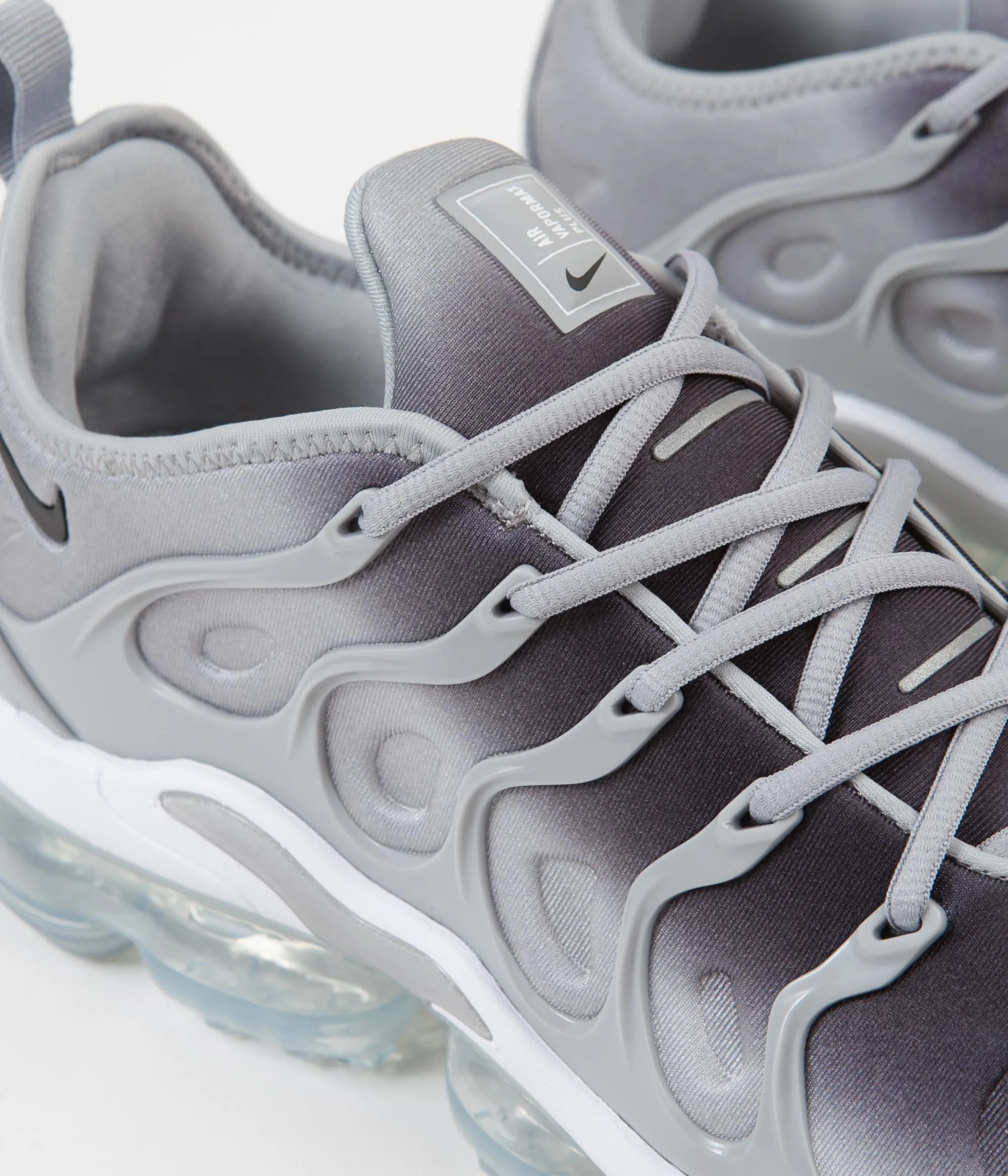 Nike Air VaporMax Plus Shoes - Wolf Grey / Black - White