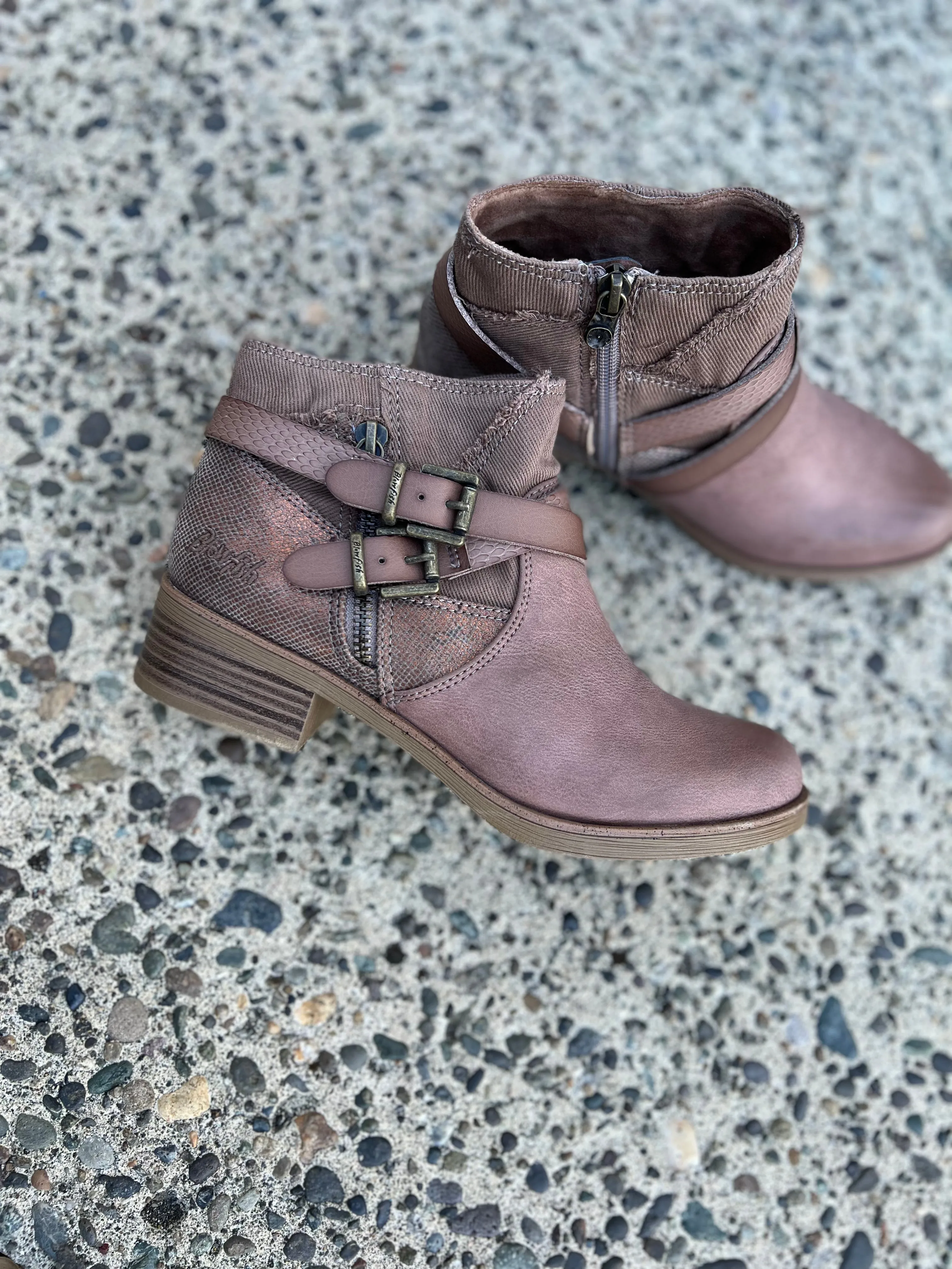 *Outlet* Blowfish Vanya Booties (Mars Red Brown)