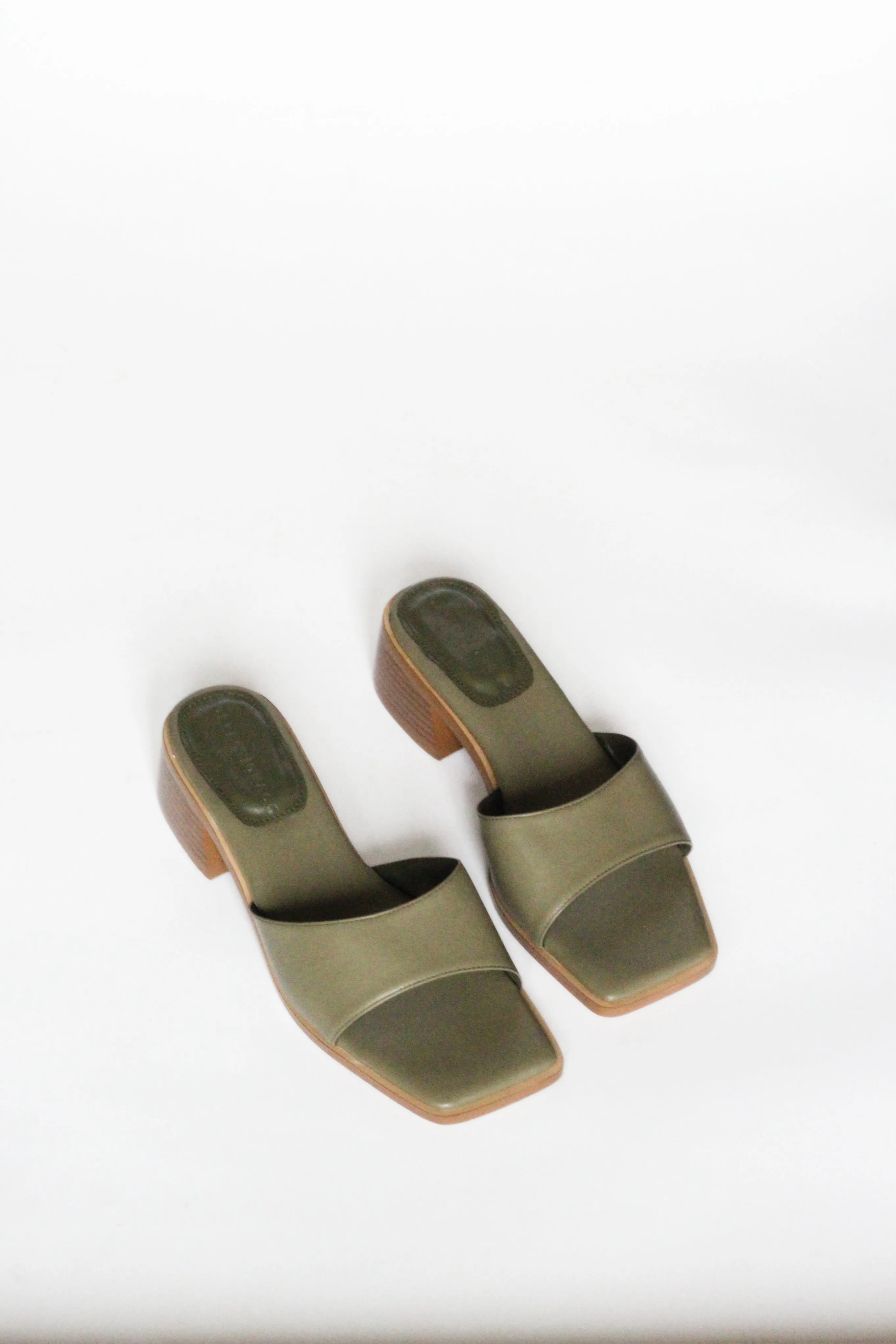 PIA Mule, Olive Green