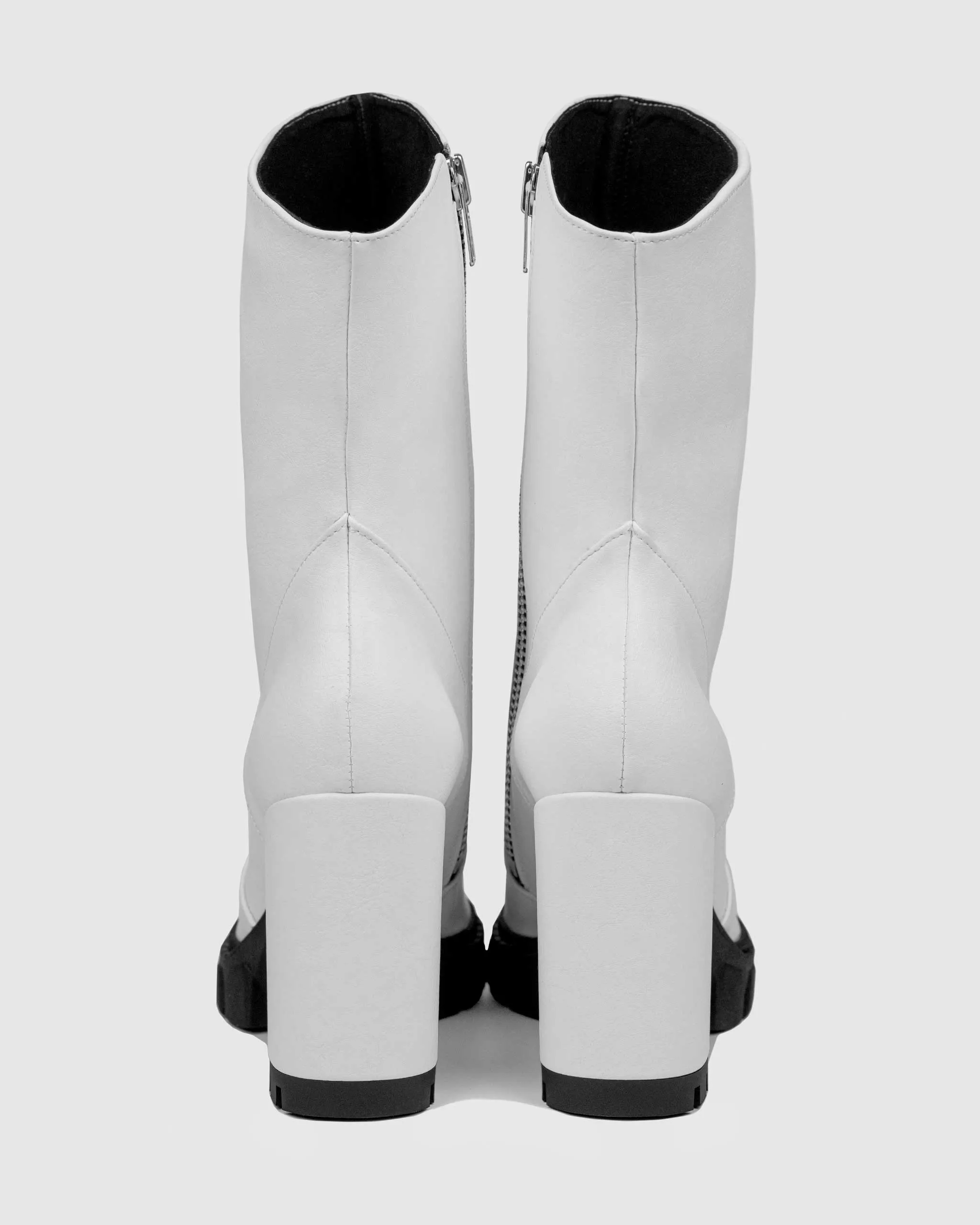 Ritual Boots White Vegea leather ankle boots - sample sale