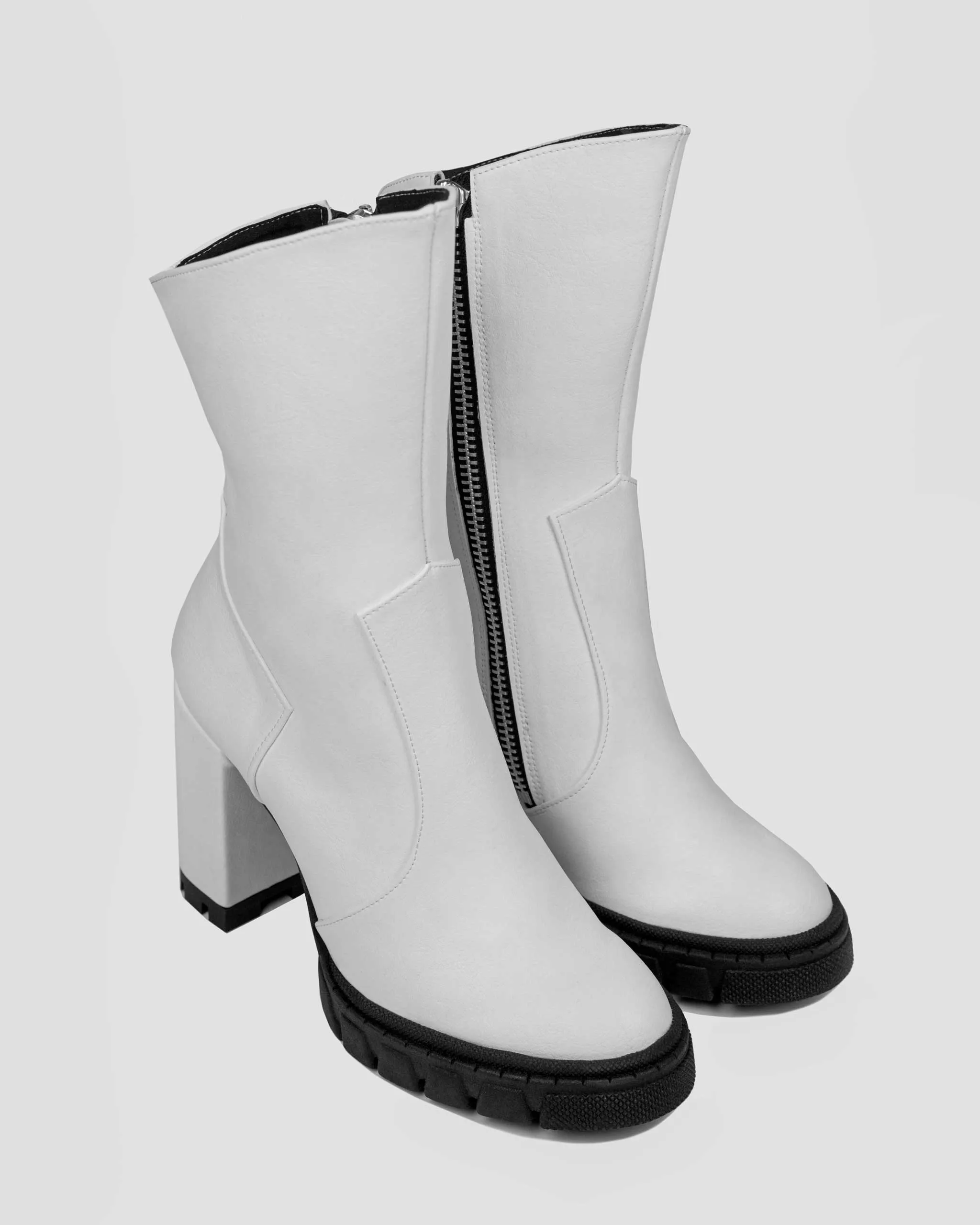 Ritual Boots White Vegea leather ankle boots