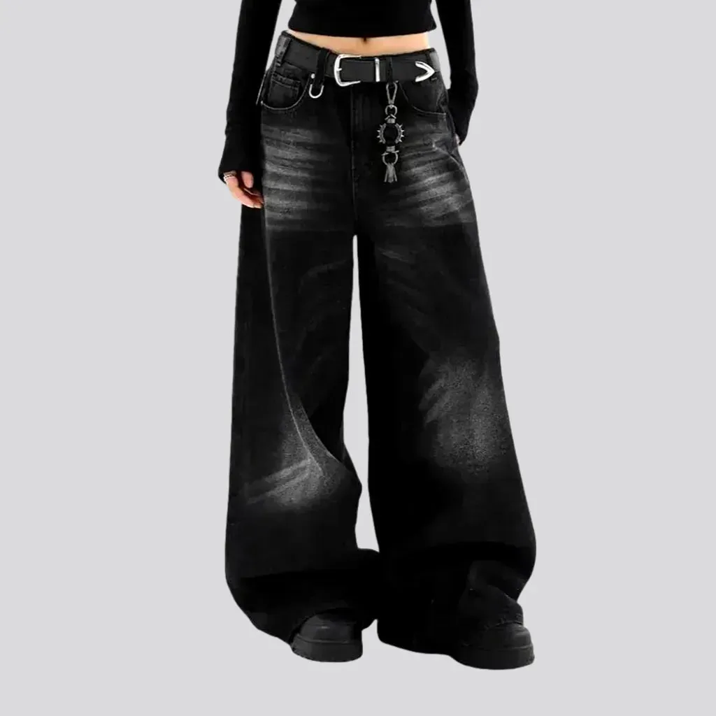 Sanded whiskered slouchy jeans for women