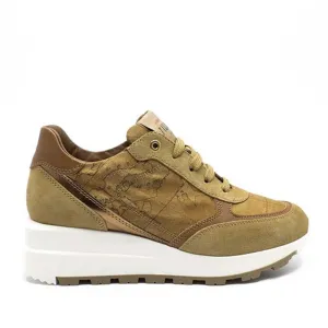 Scarpe Donna 1A Classe Alviero Martini Sneakers in Suede Ambra e Dettagli in Tessuto Geo 1355