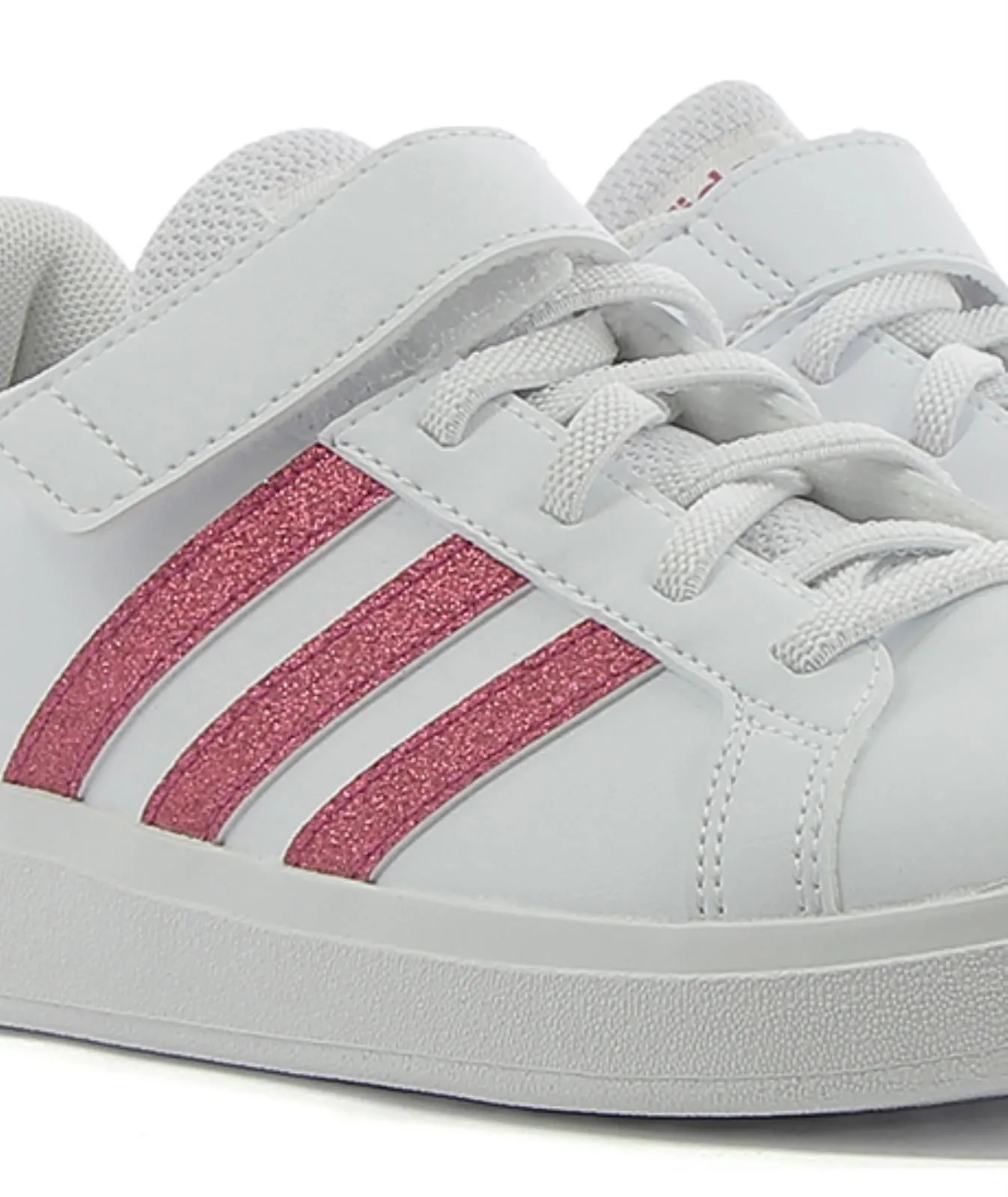 Sneakers tennis da bambina bianche Grand Court con logo glitter