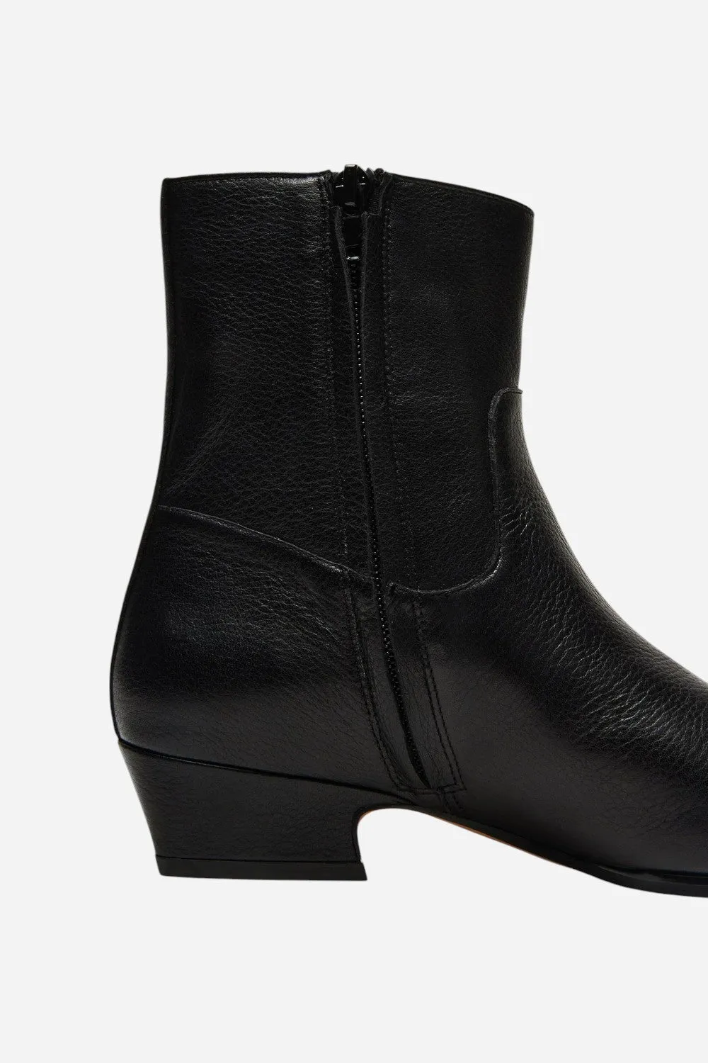 Steve Madden Dusty Black Leather Ankle Bootie