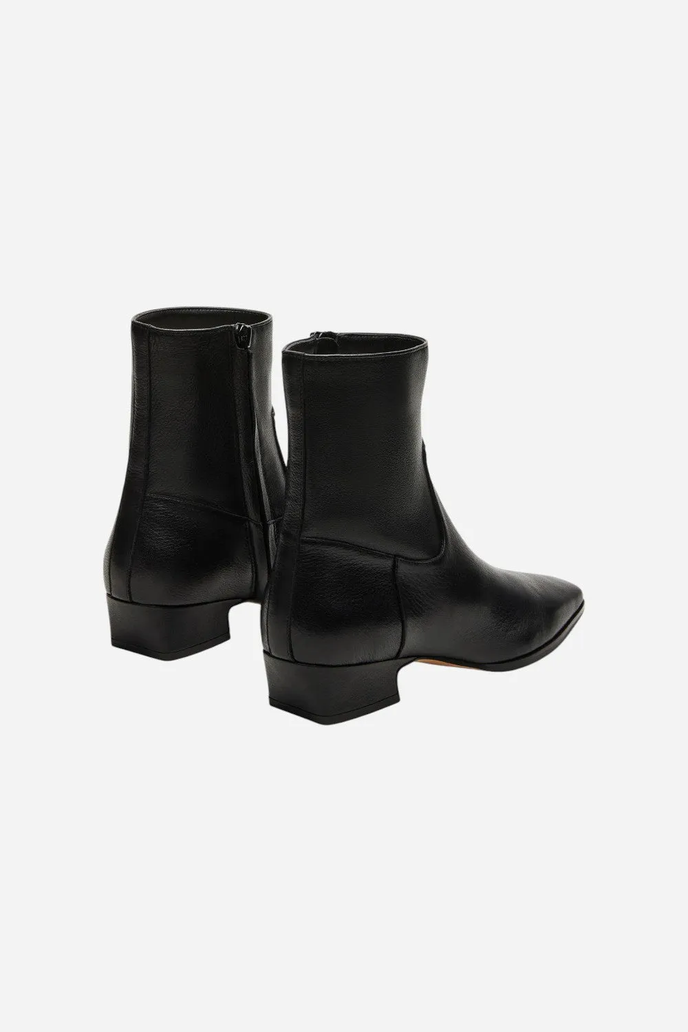 Steve Madden Dusty Black Leather Ankle Bootie