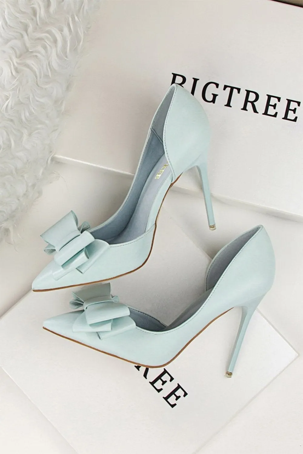 Sweet Bow Pointed Side Hollow High Heels