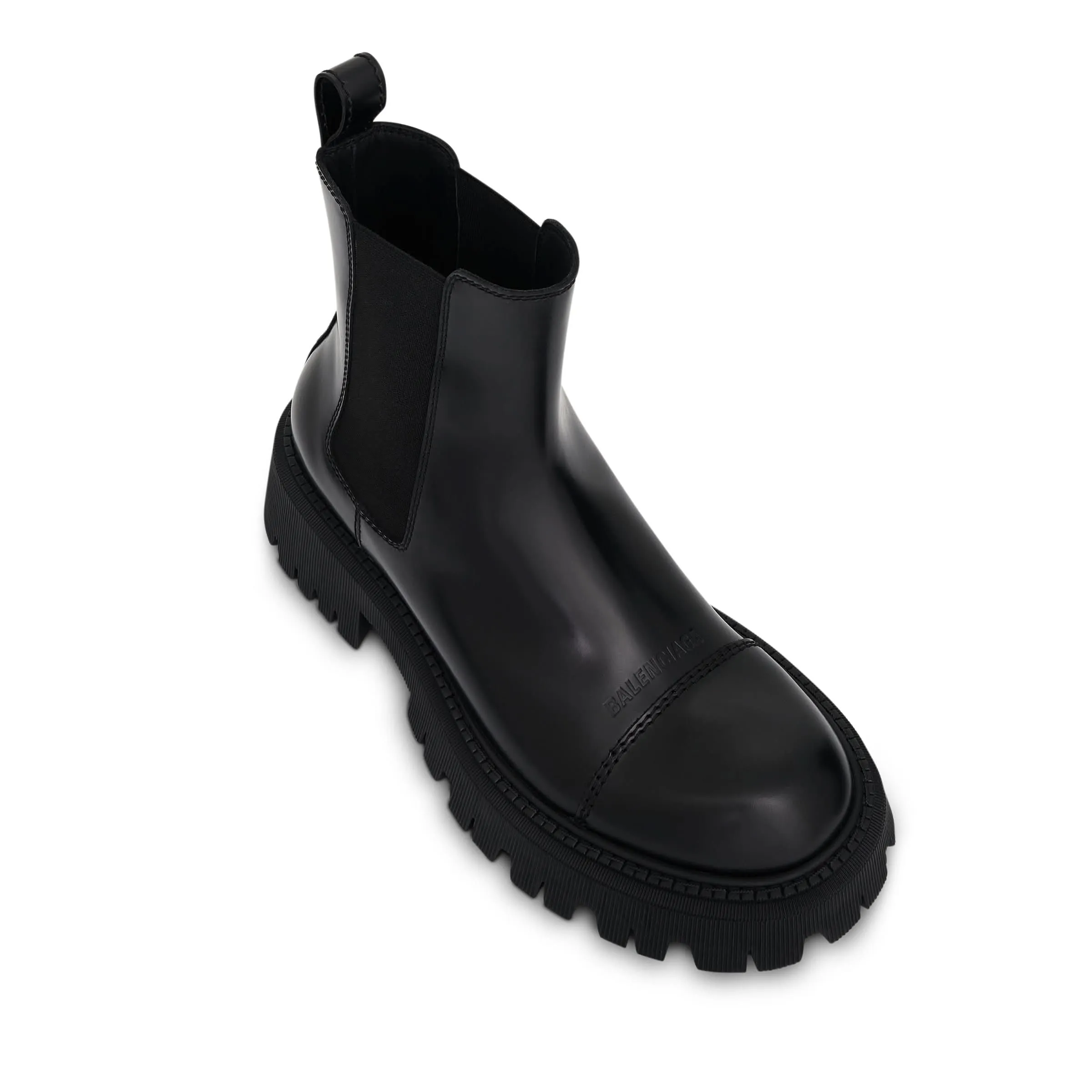 Tractor Chelsea Boots in Black